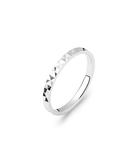 Alliance argent 2mm finition diamantée clou de Paris